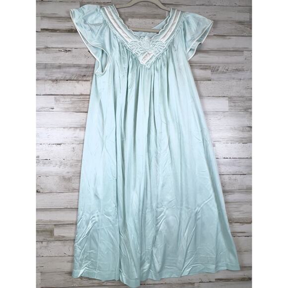 VINTAGE Light Blue Flutter Sleeves SHADOWLINE Mid Length NIGHTGOWN Size Medium - Picture 1 of 8